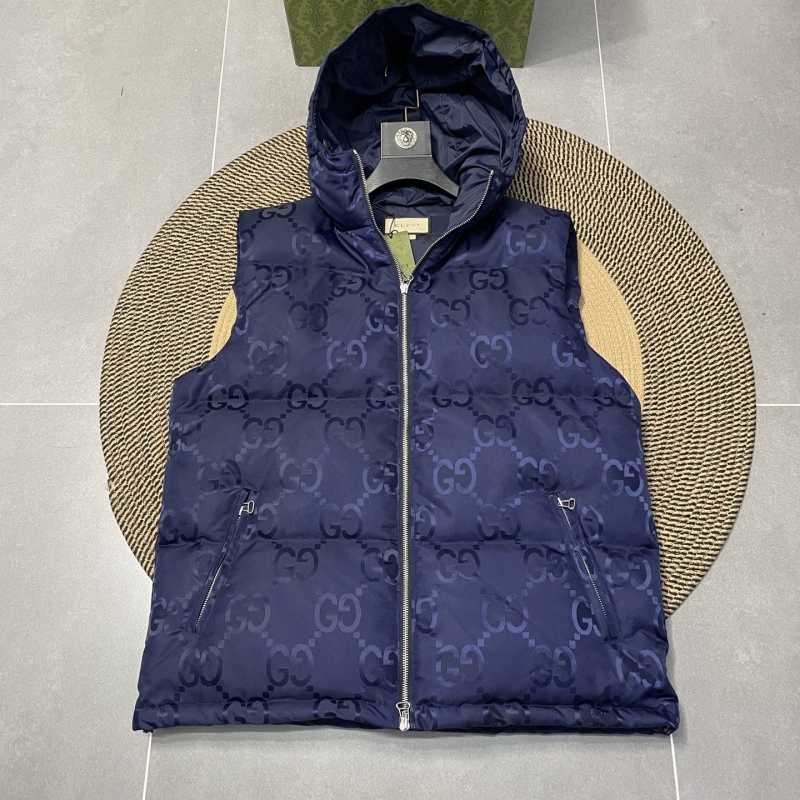 G*u*i down coat